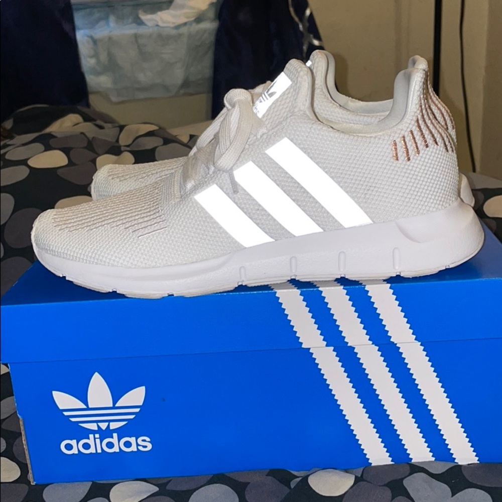 Adidas swift run